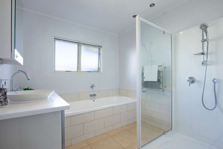 19 Merlot Heights Huapai_24