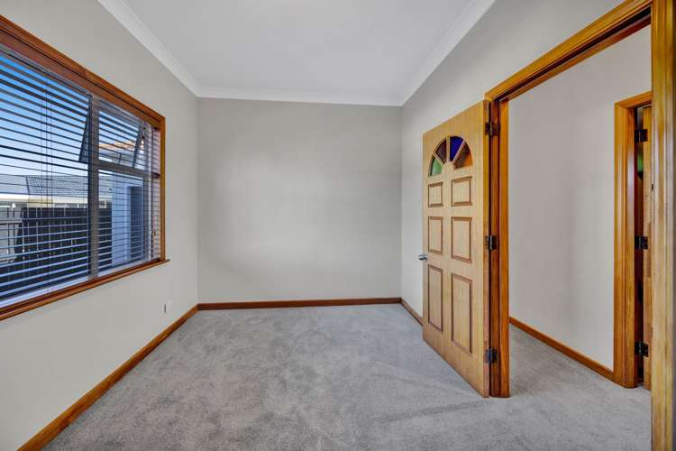 13 Regent Street Hawera_16