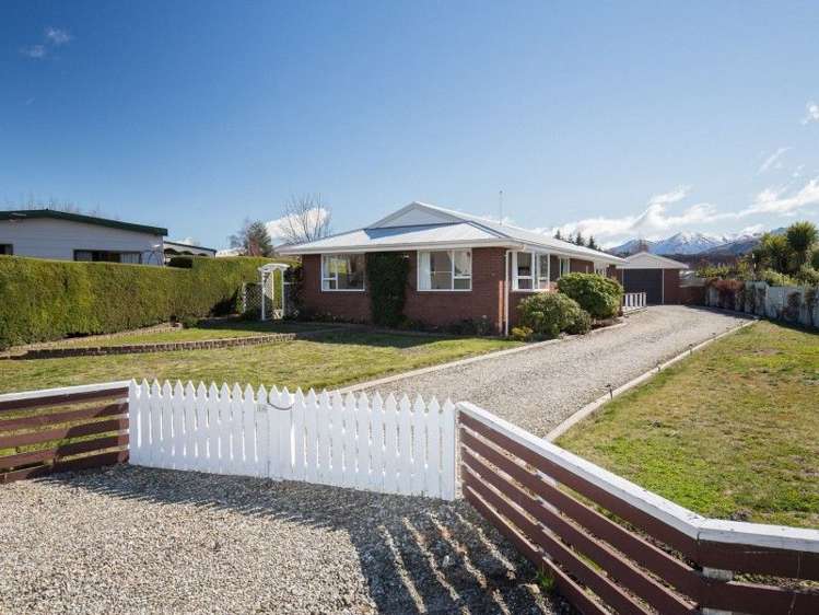 14 Wairau Road Albert Town_11