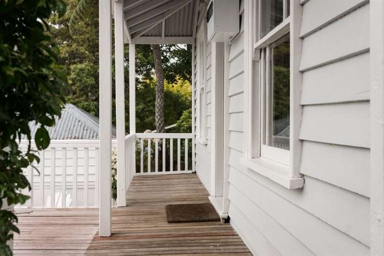 8 Barton Terrace Thorndon_8