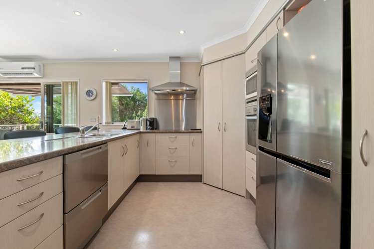 38 Monte Cassino Place Birkdale_10