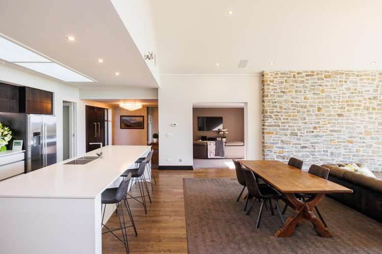 21 The Strand Fitzherbert_17