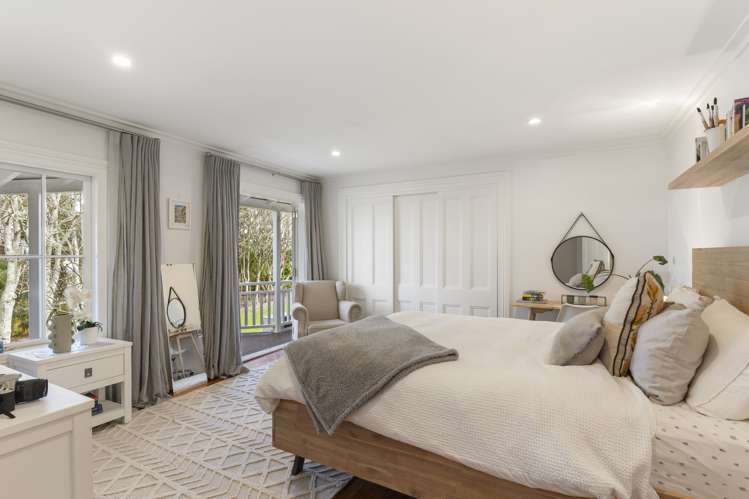 136 Attwood Road Paremoremo_13