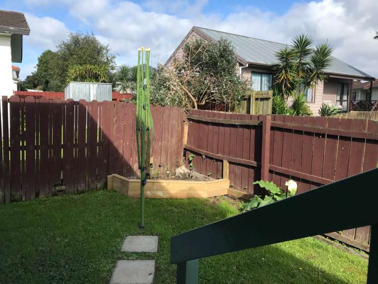 2/202 Waitemata Drive Ranui_15