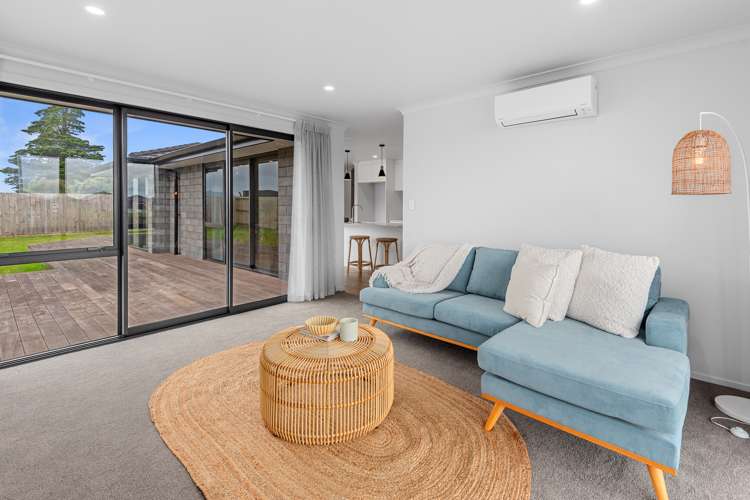 71 Kaurinui Crescent One Tree Point_8