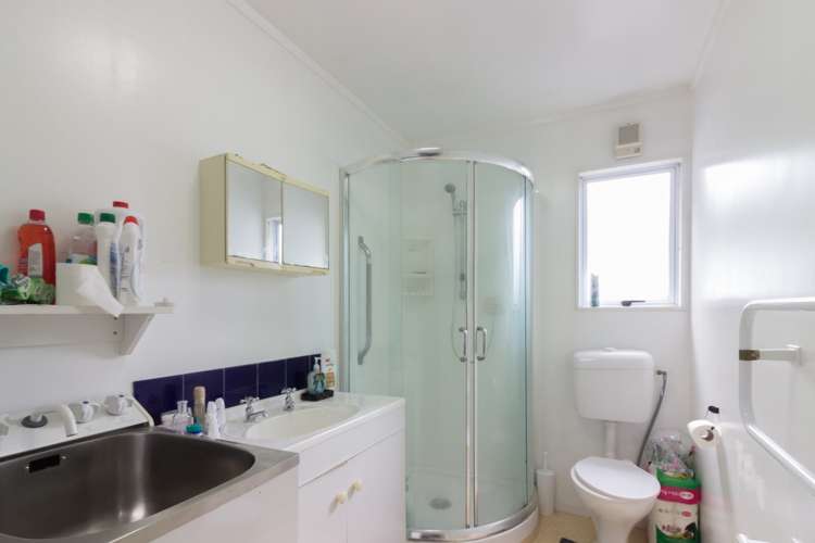 36 Seaward Place Wattle Downs_11