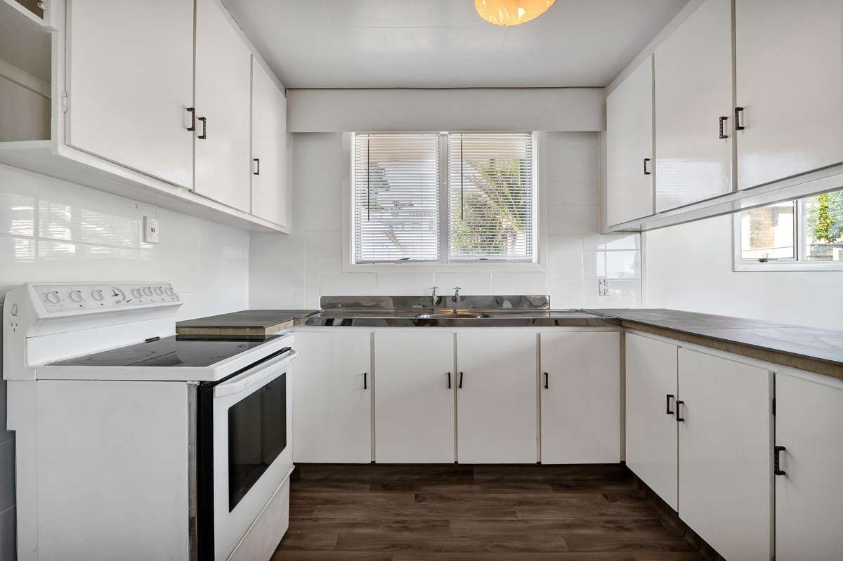 2/341 Devon Street West_1