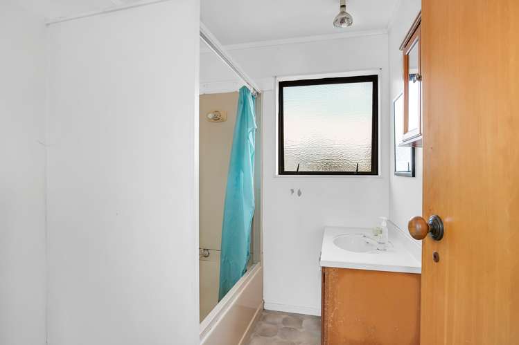 21 Fontenoy Street Mount Albert_14