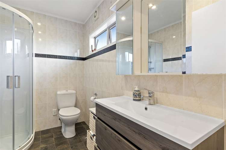 1/41 Seaview Road Castor Bay_11