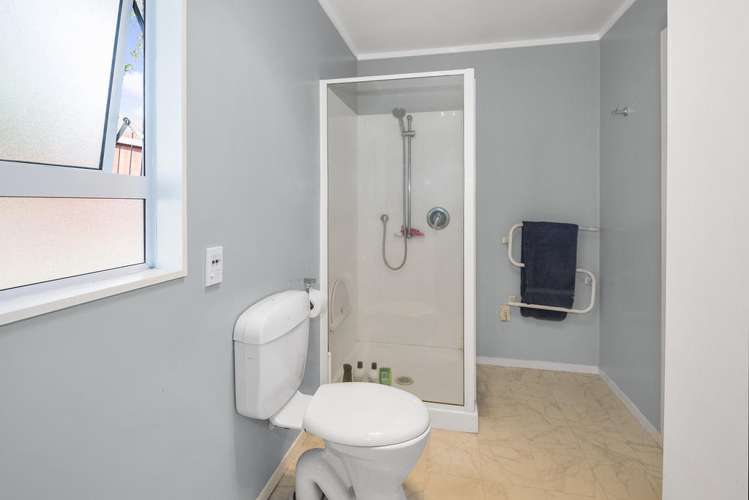 127 Hutchinson Avenue New Lynn_17