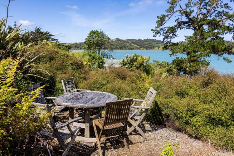 11 Young Street Mahurangi East_16