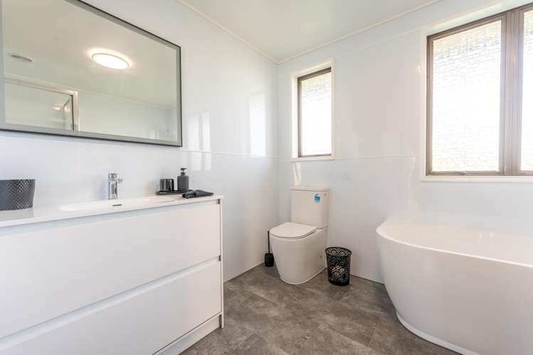2418 Waimate Highway Waimate_17
