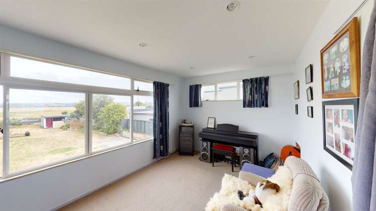 65 The Esplanade Westshore_6