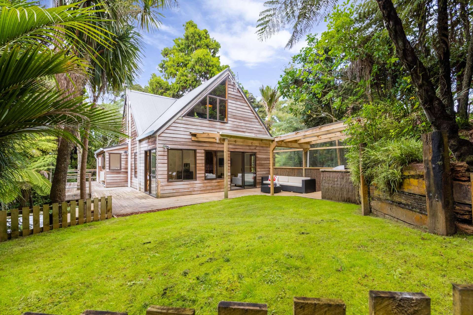 20 York Road Titirangi_0