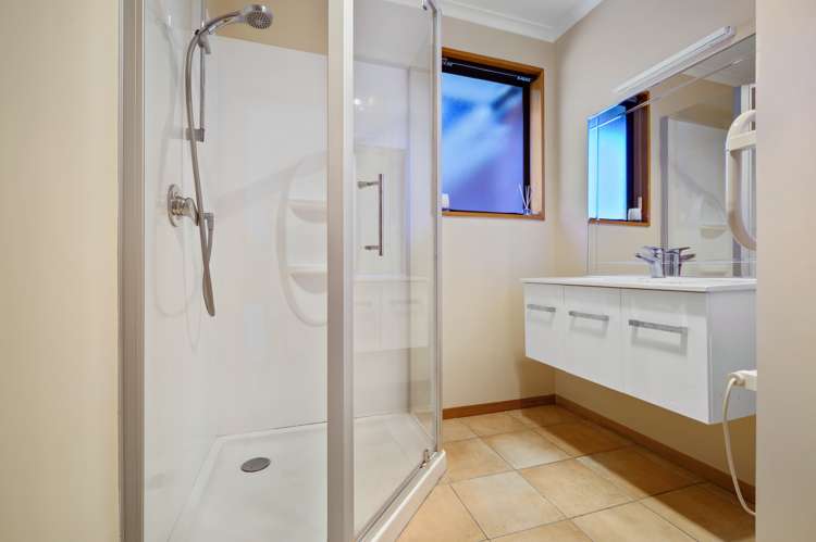 2/18 Wentworth Street Ilam_13