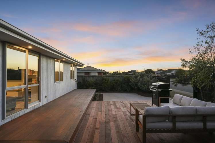 99 Pacific Road North New Brighton_12