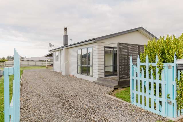 5 Roots Street East Feilding_1