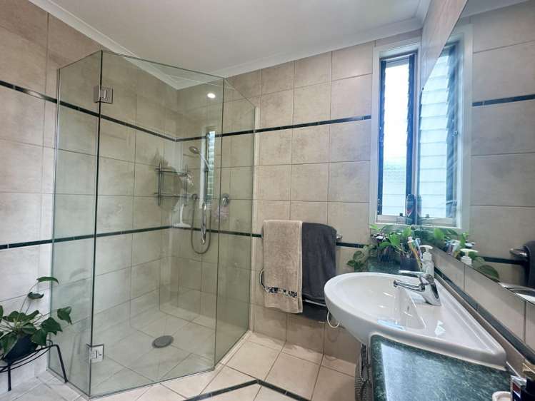 12A Rodney Road 10888_12