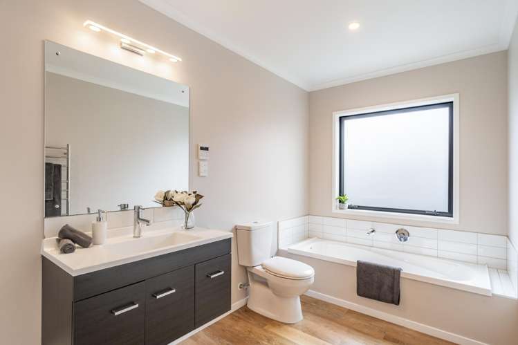 19 Te Kaeaea Crescent Wallaceville_17