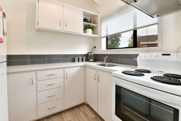 12 Bellbird Place Orewa_11