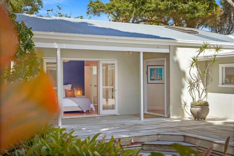 39 Oaia Road Muriwai_31