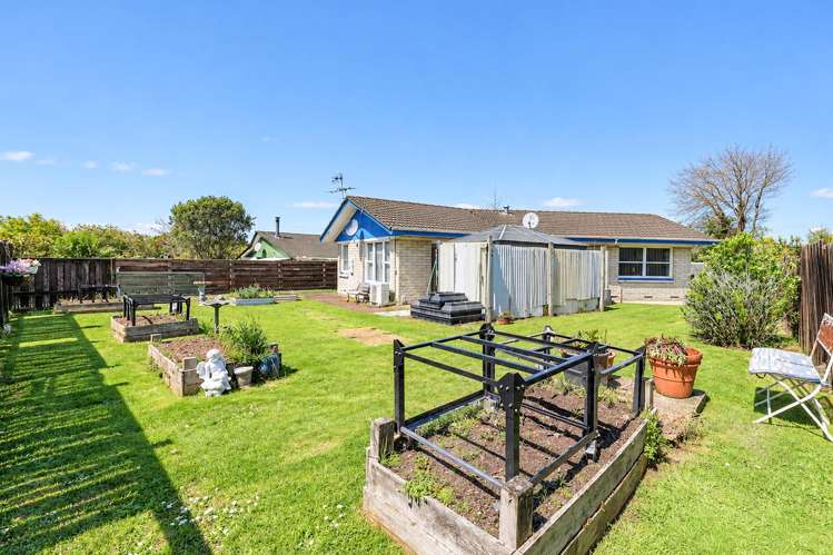 22 Roger Street Pukehangi_17