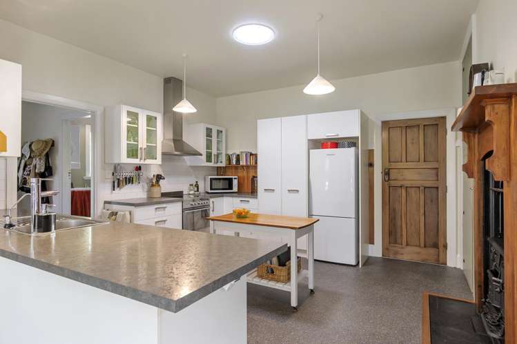 546 Kimberley Road Darfield_11