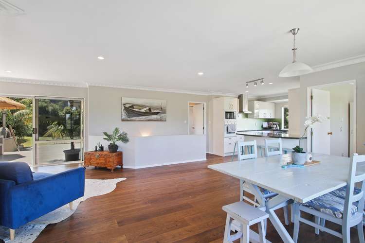 27 Stella Drive Clarks Beach_15