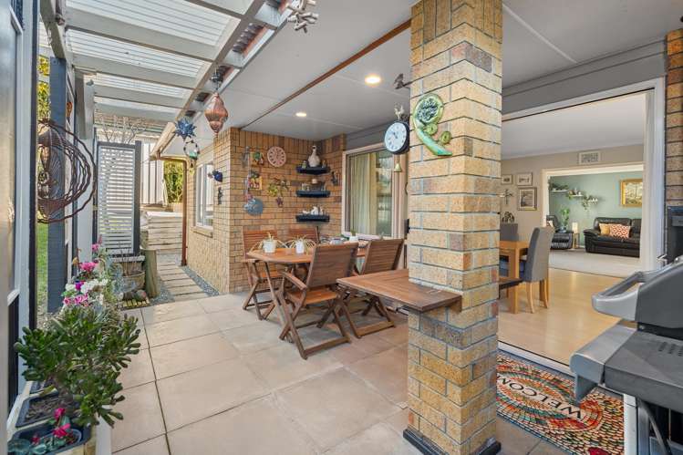 7 Totara Views Drive Red Beach_14