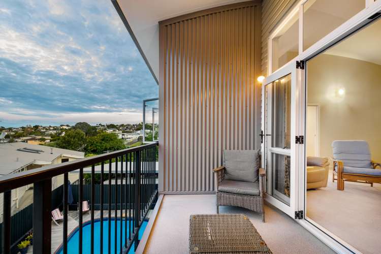 29 Korotaha Terrace Rothesay Bay_14