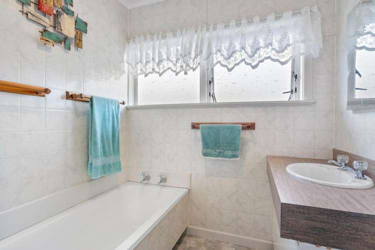 30 Three Mile Bush Road Kamo_15