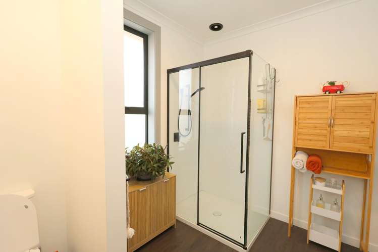 123 Queens Drive Richmond_16