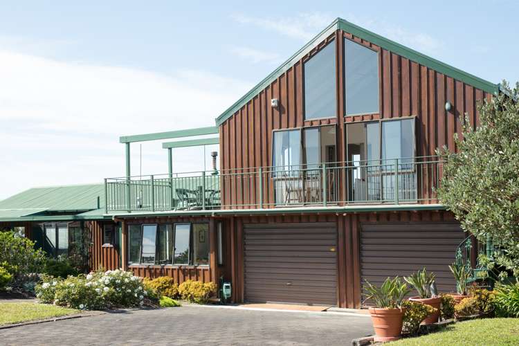 14 Puriri Place Sandspit_1