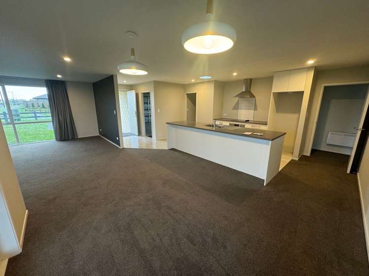 2 Bianca Crescent Stratford_7
