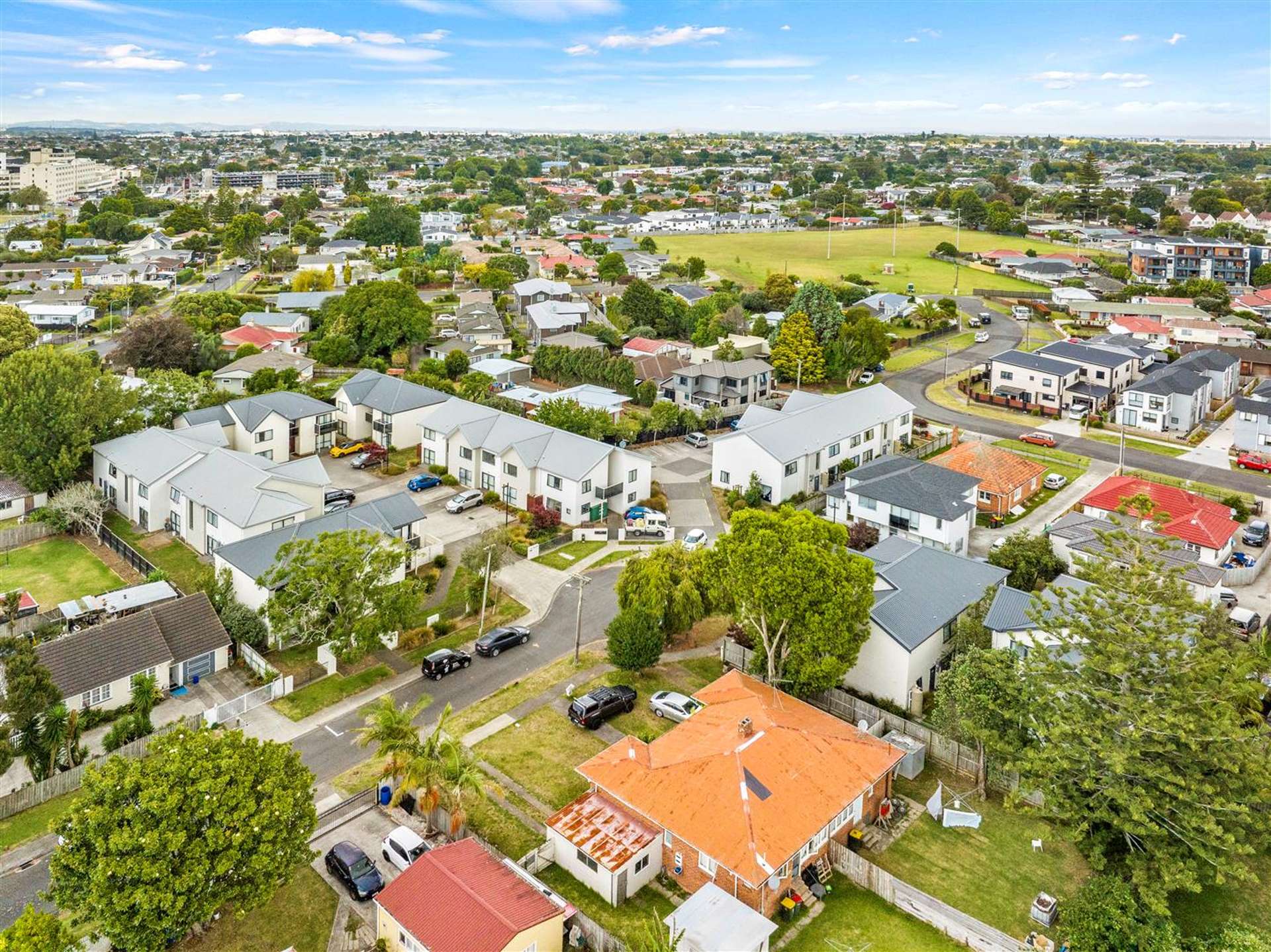 2-6 May Road Mangere East_0