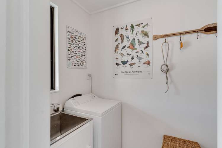 8 Beach Road Waikawa_13