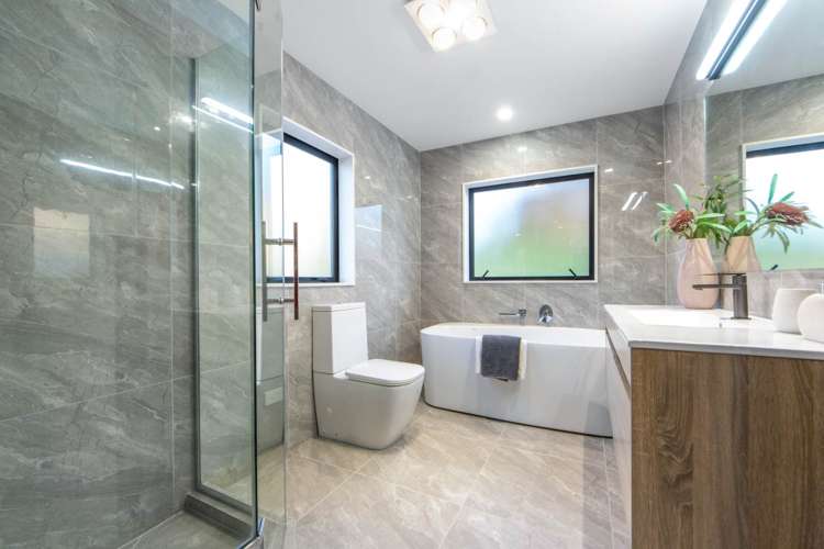 24 Gospel Heights Flat Bush_15