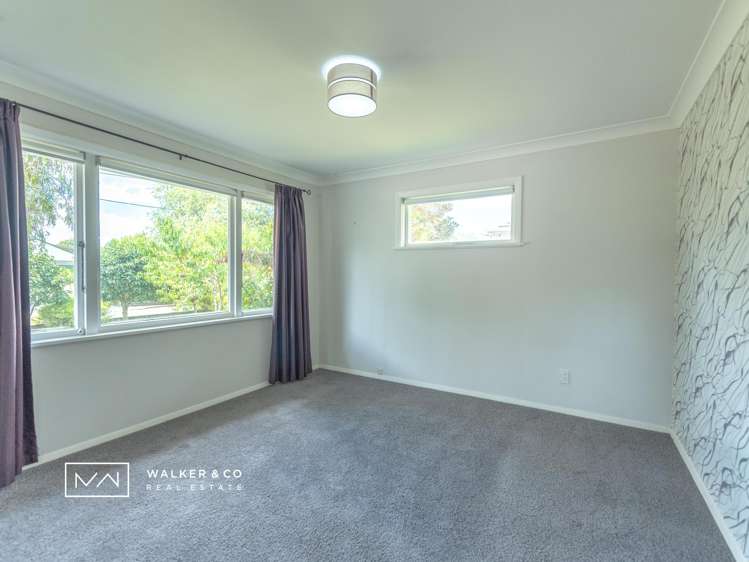 5 Iris Grove Trentham_17