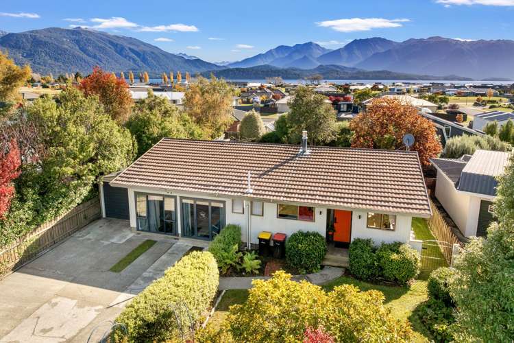 103 Matai Street Te Anau_25