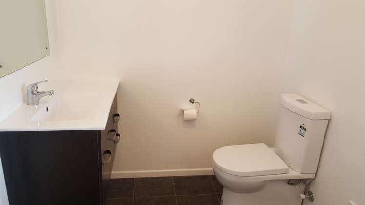 1/17 Pukerangi Crescent 1660_7