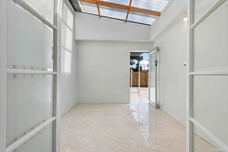 67 Tiroroa Avenue Te Atatu South_9