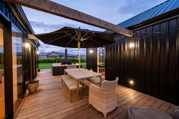 672 Aubrey Road Wanaka_11