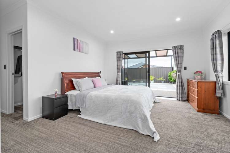 1 Waireka Road Rototuna North_13