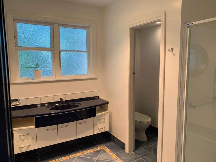 57 Searells Road Strowan_12