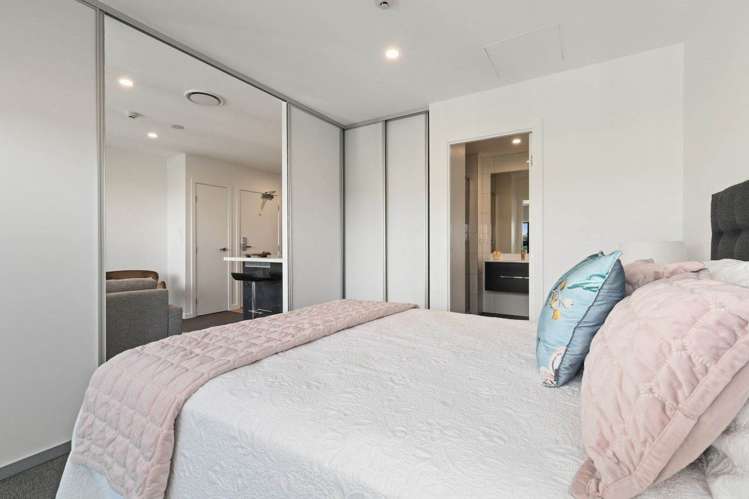 1202/8 Lakewood Court Manukau City_9
