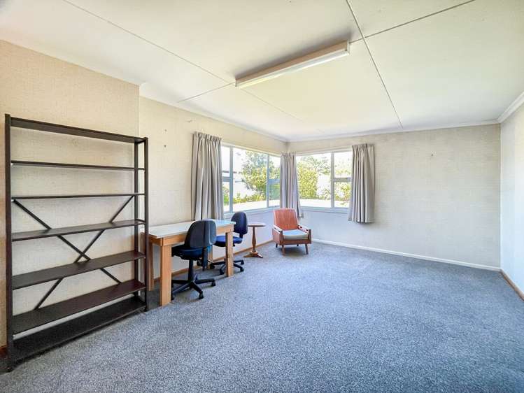 17 Constitution Avenue Milton_18