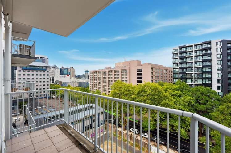 6F/208 Hobson Street Auckland Central_1