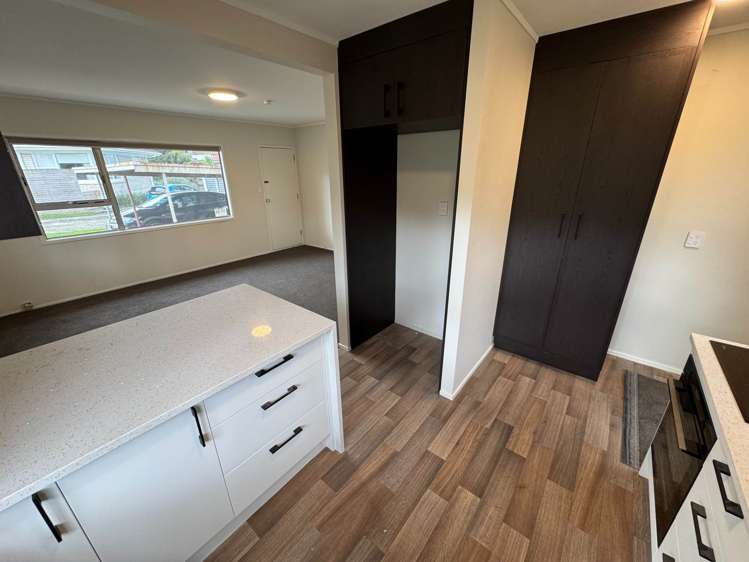 11A Jonathan Place Sunnynook_4
