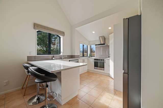 109 Pacific Drive Fitzherbert_1