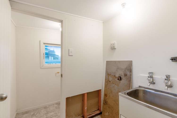 5 Collins Street Waipawa_16